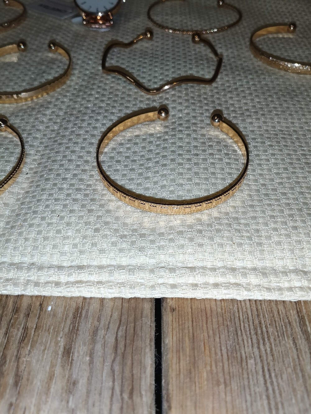 Beautiful Watch Set - Picture 6 of 8